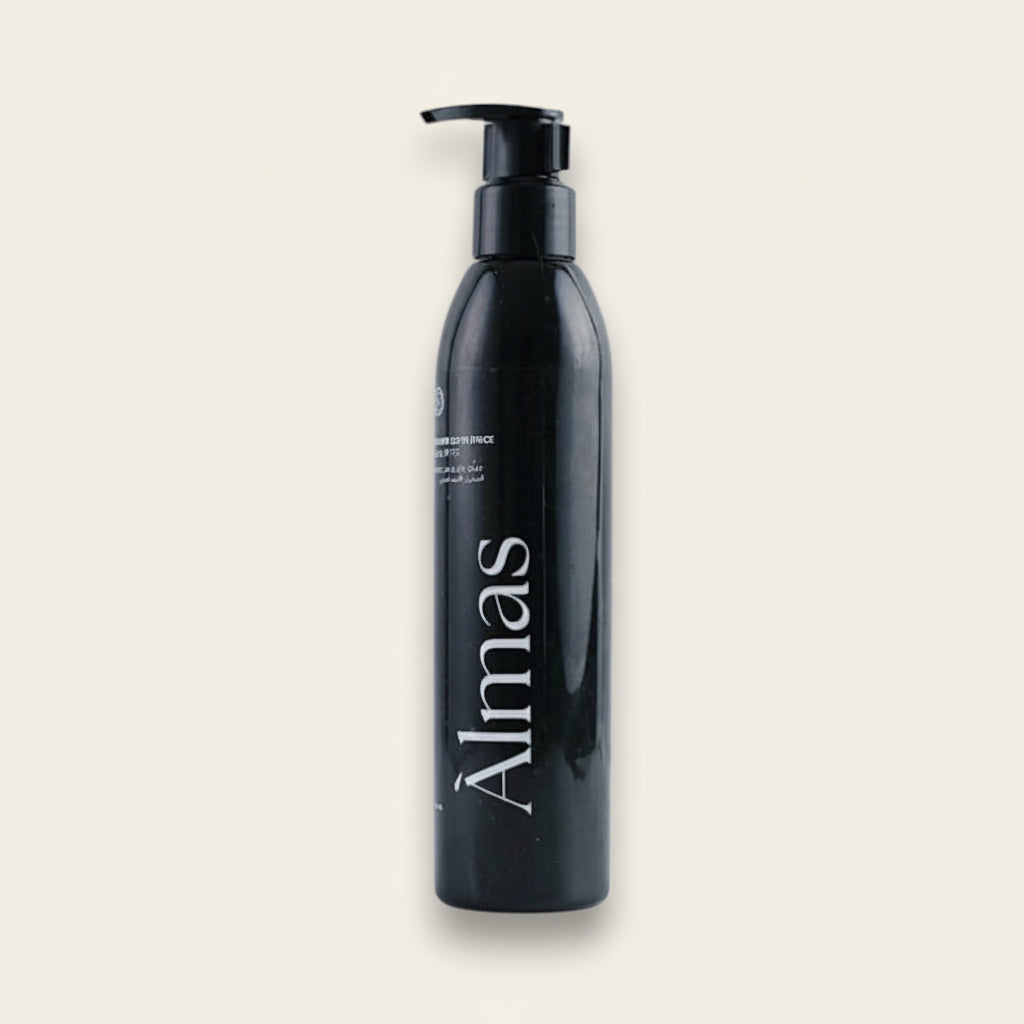 Savon noir hammam Almas en format liquide – eucalyptus fond blanc