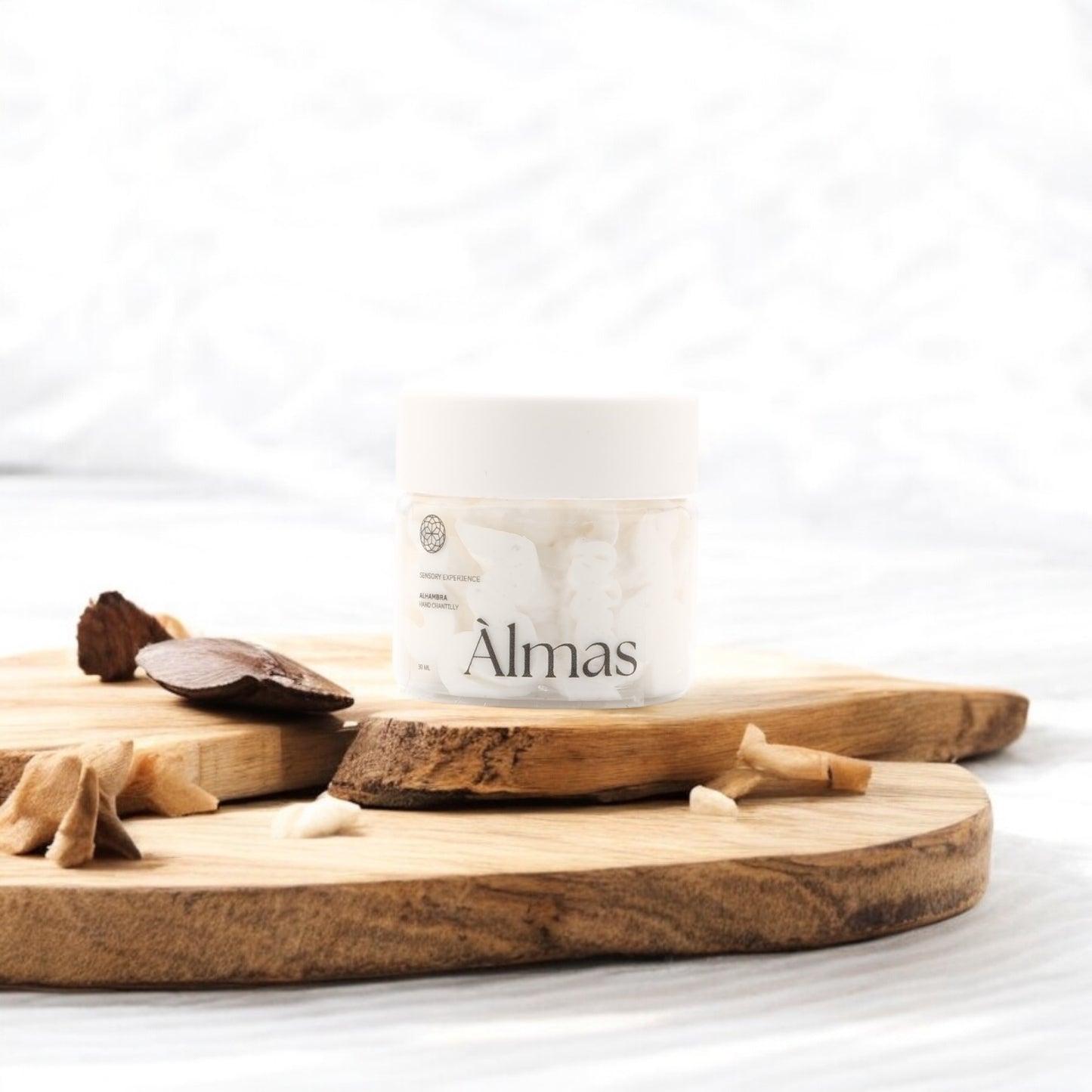 Mini Chantilly Mains – Oud Essence (30ml)